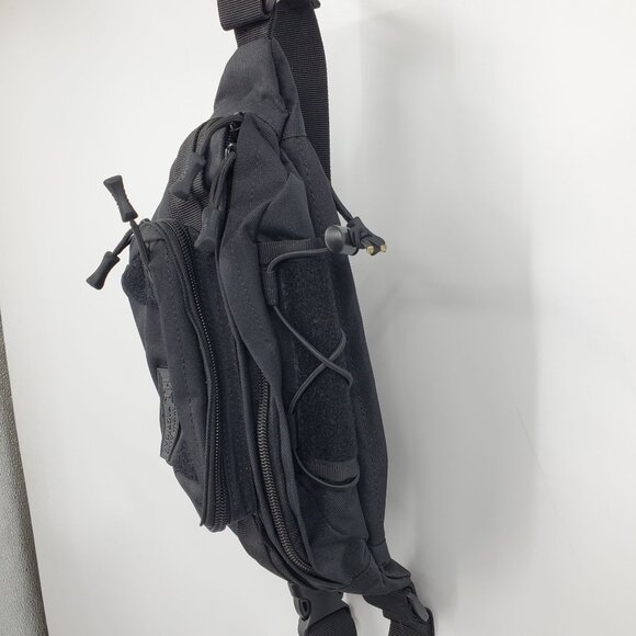 Highland Tactical Black Zipper Pocket Adjustable Strap Fanny Pack Belt Bag - Picture 6 of 10